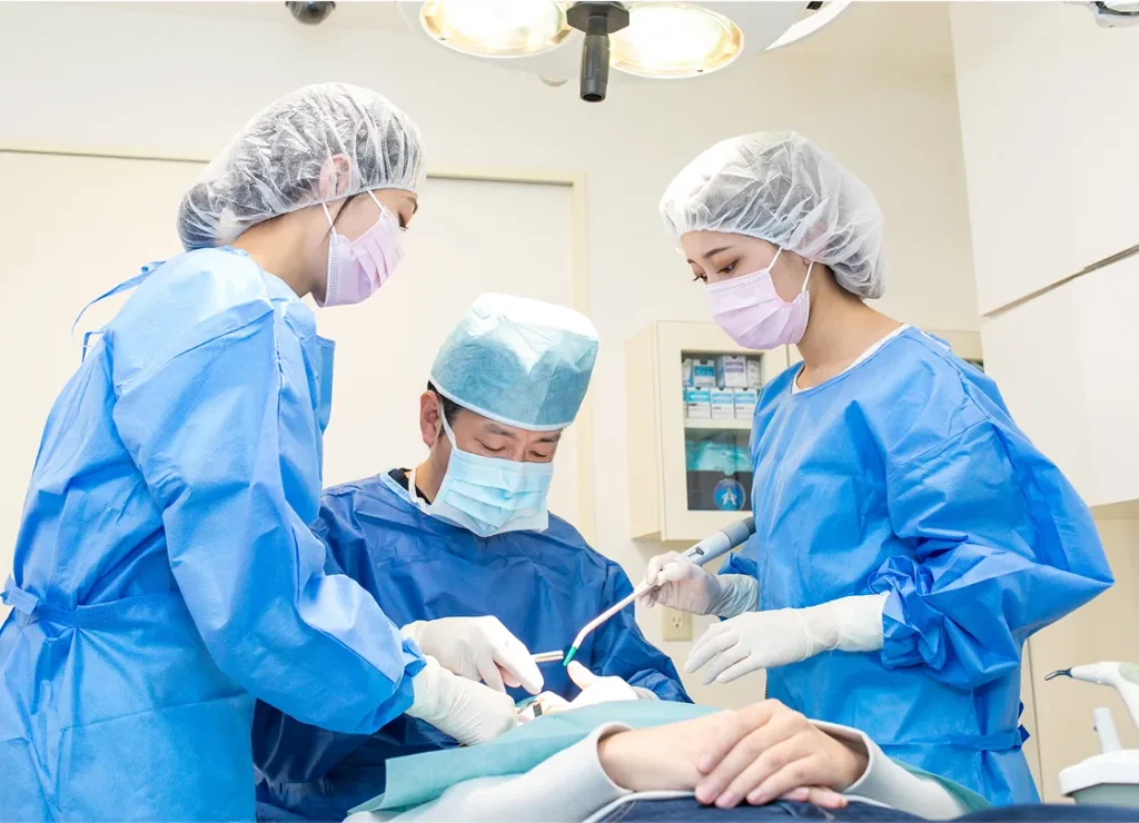 痛みと腫れを最小限に抑えた治療